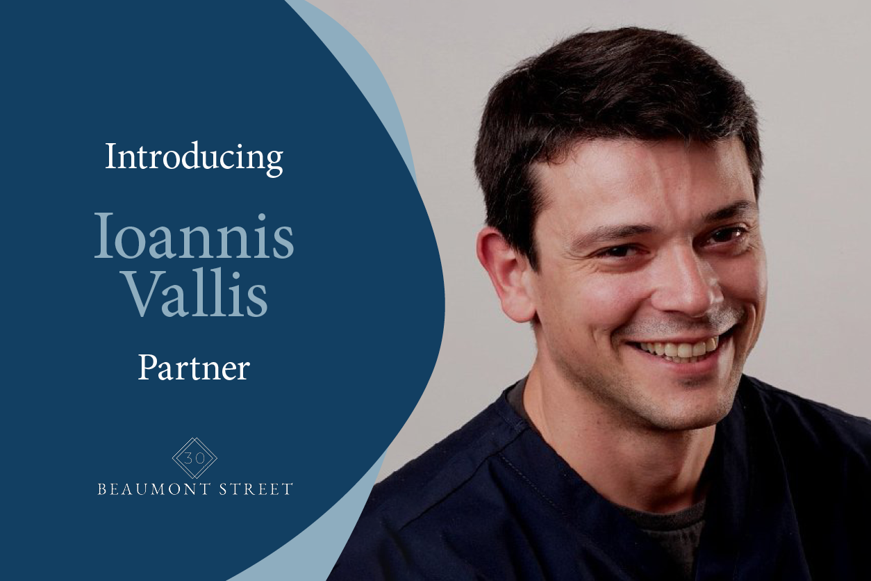 Dr Ioannis Vallis - Dental Implant Surgeon